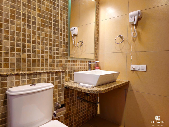 Bathroom 4, 7 Heaven Villas & Resorts, Chikmagalur