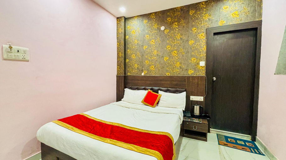 Bedroom 2, Hotel VK Inn, Kaushambi