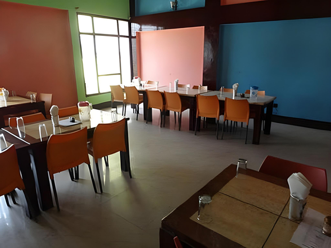 Food & Drinks 5, Hotel Nand Residency, Ghazipur