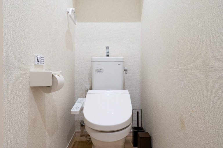 Bathroom 3, City Oasis, Shibuya
