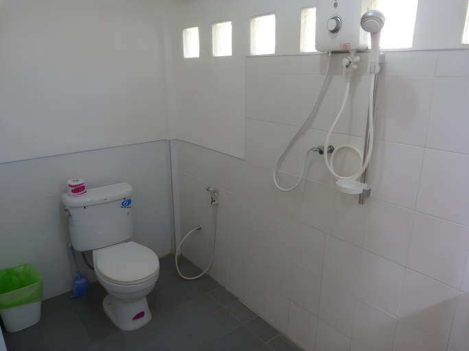 Bathroom 4, Patty Secret Garden Hotel, Ko Lanta