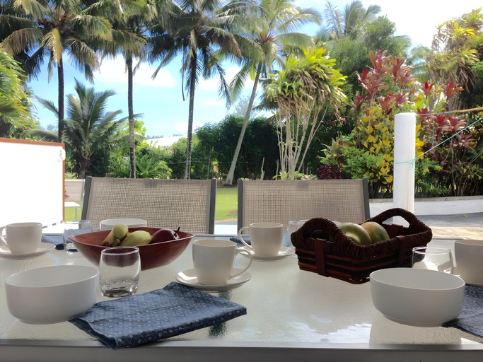 Food & Drinks, White House Apartments, Rorotonga