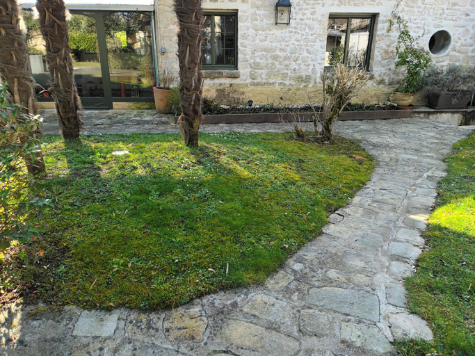 Others 5, Annexe independante, Seine-et-Marne