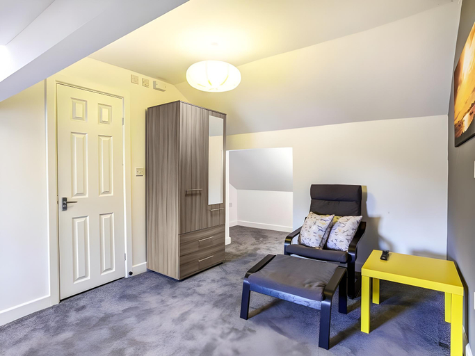 Others 5, Townhouse PLUS @ 166 Edleston Road Crewe, Cheshire East