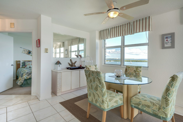 Others 5, Bahia Vista 17-881 by Distinctive Beach Rentals, Pinellas