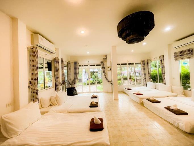 Bedroom 2, The Light House Resort Kohlarn, Pattaya