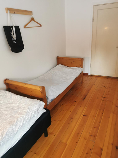 Others 5, Guldklimpens Vandrarhem, Storuman