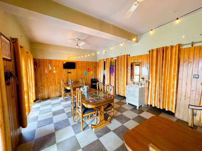 Food & Drinks 4, THE HIMALAYAN WOODS, CHAUKORI, Pithoragarh