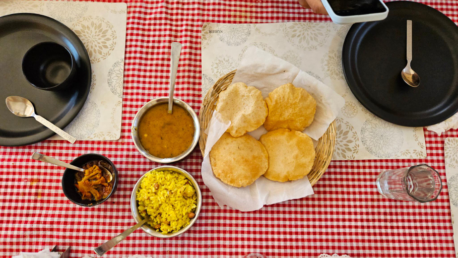 Food & Drinks 4, Shiv Forest Villas, Garhwal