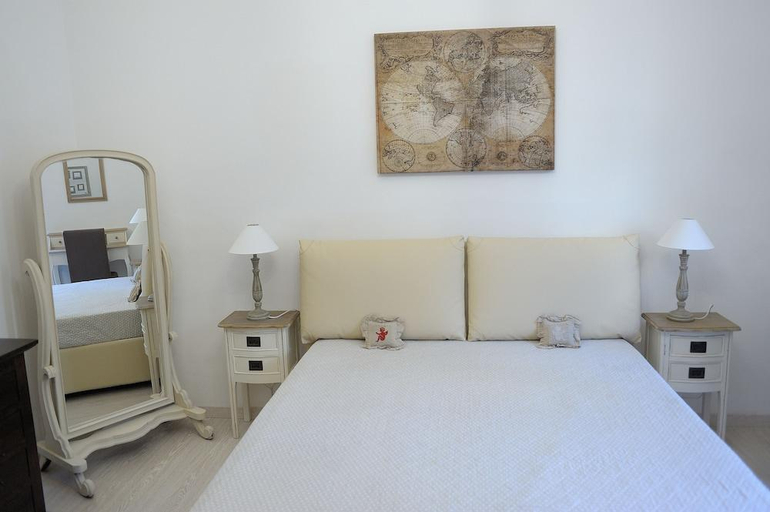 Bedroom 3, Aquarius Inn, Rome