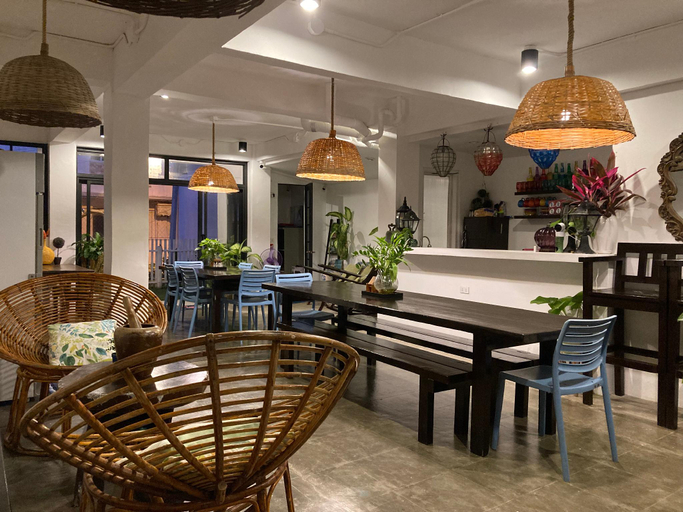 Food & Drinks 2, BACKDOOR VILLA, Baler