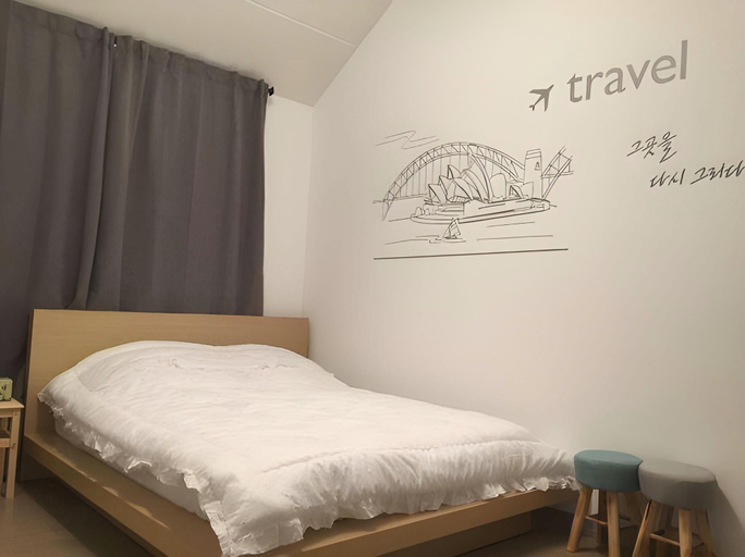 Bedroom 4, Incheon Airport Happy Place Guesthouse, Jung