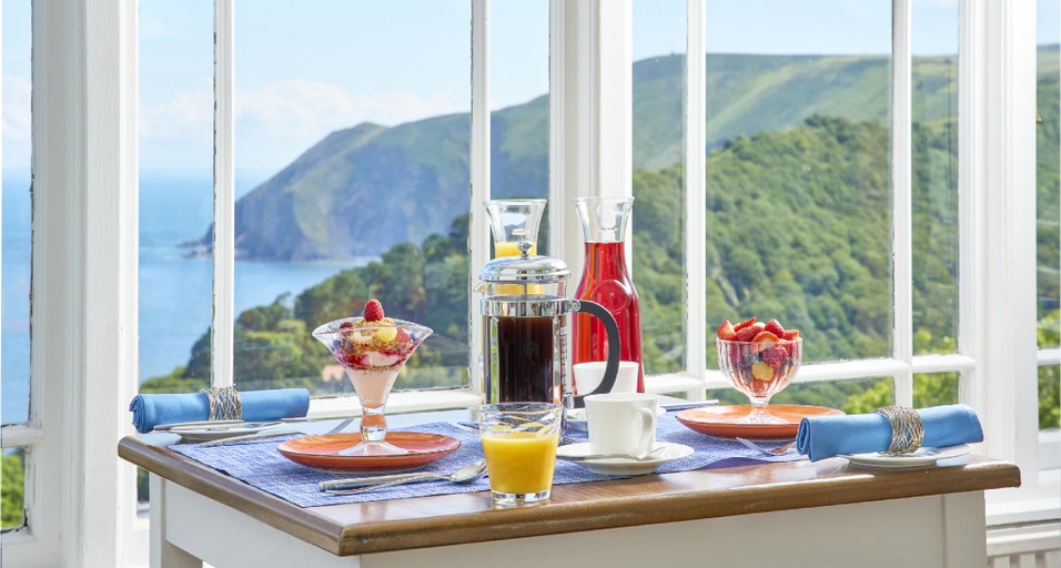 Food & Drinks 3, Highcliffe House, Devon