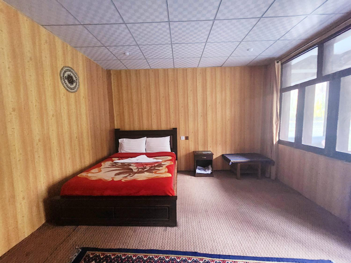 Bedroom 1, Passu Cones Hotel, Northern Areas
