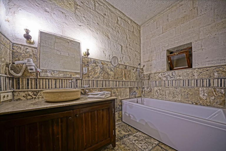 Bathroom 4, The Dorm Cave By Travellers, Nevşehir