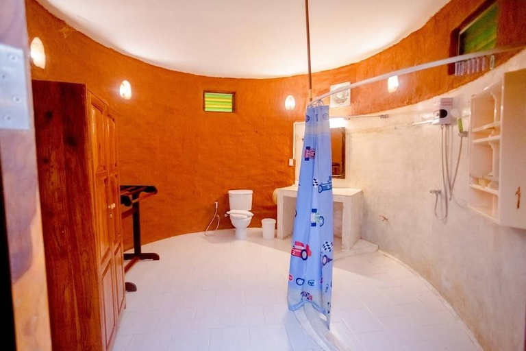 Bathroom 4, Pechmaneekan Beach Resort, Sai Yok