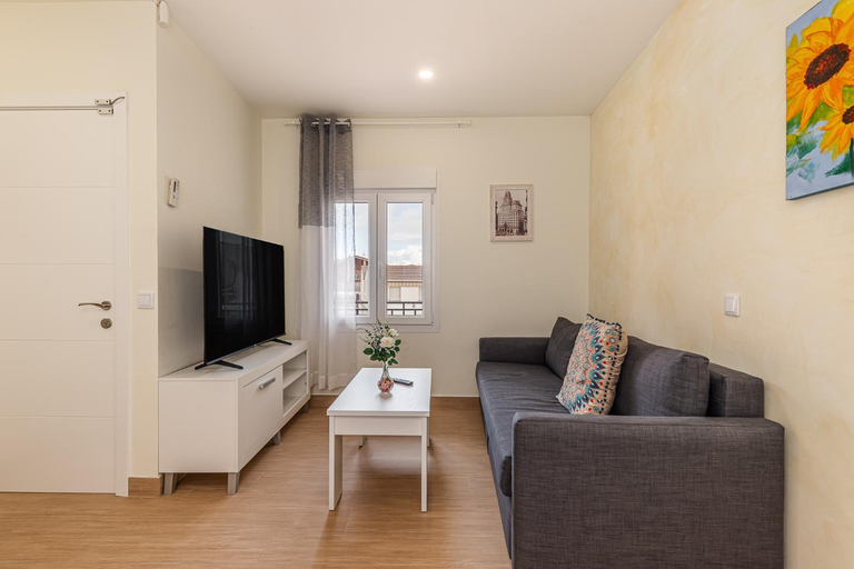 Others 2, Jardines - Apartamentos & Estudio, Madrid