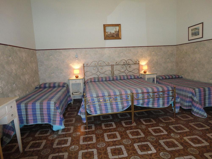 Bedroom 2, Hotel Delle Camelie, Florence