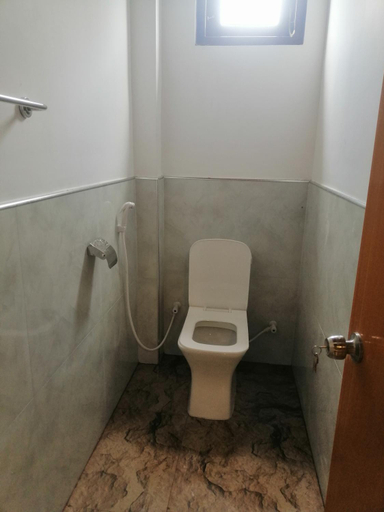 Bathroom 3, Malwathu Oya Forest Garden, Nachchadoowa