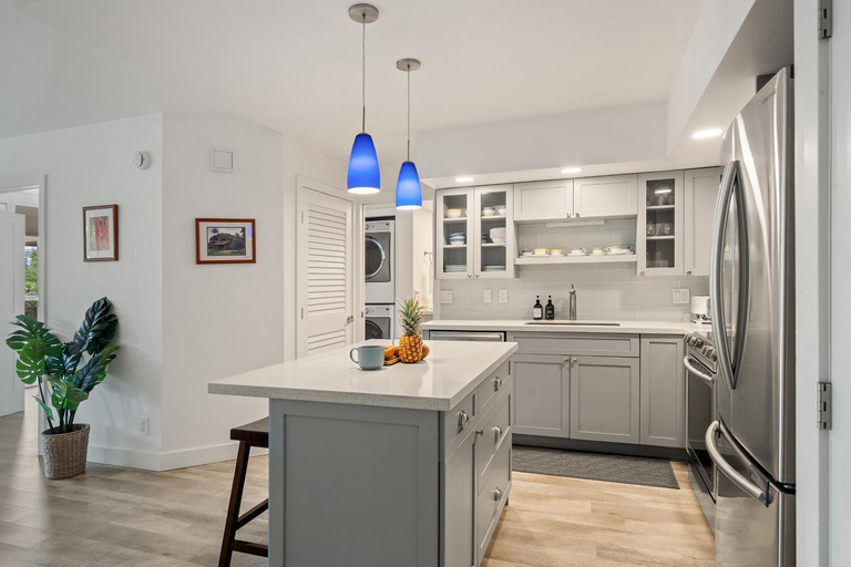 Others 2, Modern Maui Escape | Walk to Beach + Pools, Maui