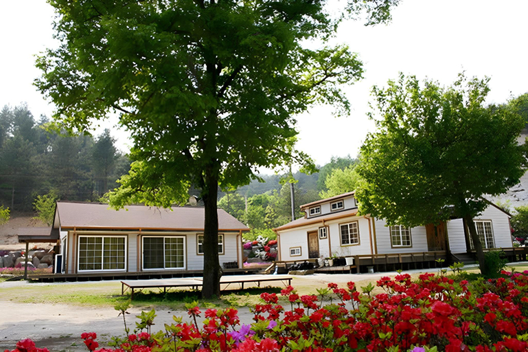 2, Gold River Castle, Pocheon
