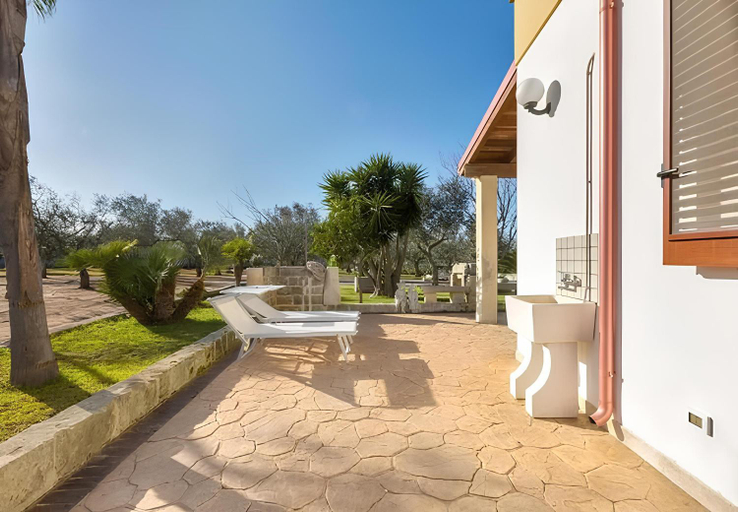 Others 5, Villa Maddalena - Big garden Parking & Pool, Lecce