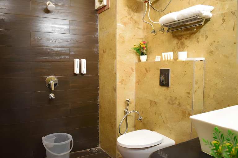 Bathroom 3, One Earth Kempty Boutique, Dehradun
