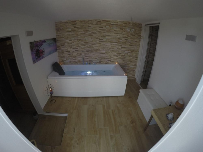 Bathroom 2, B&B Verzavo, Cosenza