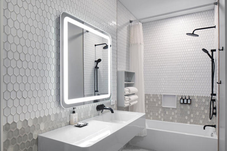 Bathroom 4, Hôtel Le Germain Montréal, Montréal
