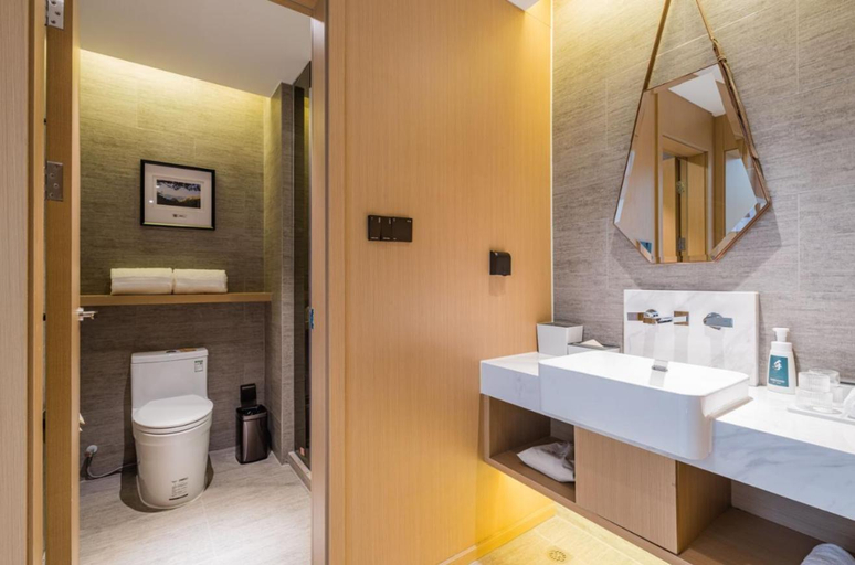Bathroom 3, Atour Hotel Tianjin Olympic Sport Center, Tianjin