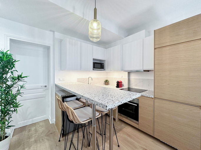 Private kitchen 3, 1545 Croix-Nivert, Paris