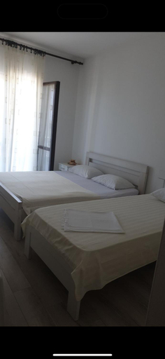 Others 4, Pipo apartmentS