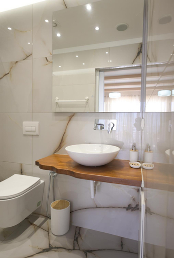 Bathroom, Memories Hill Apartments, Sarandës