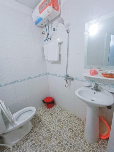 Bathroom 2, Kiên Cường Hostel, Cát Hải