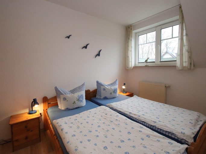 Bedroom 2, Graal-Muritz Garden Balcony Stay, Rostock