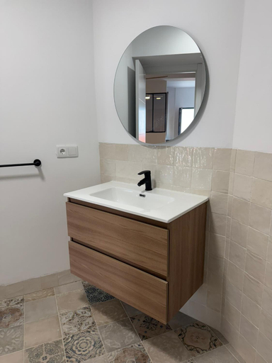 Bathroom 2, The Sunnydise Apartments, Málaga