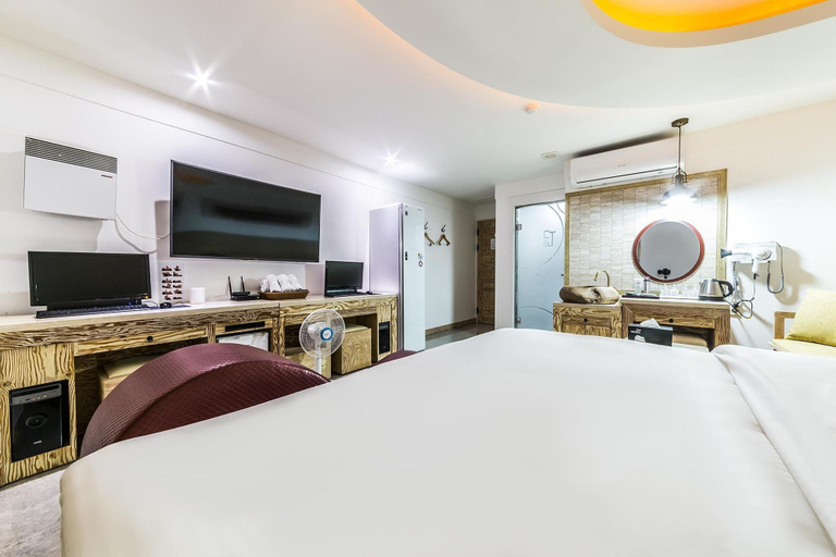Bedroom 2, Bucheon Hotel CT, Gyeyang