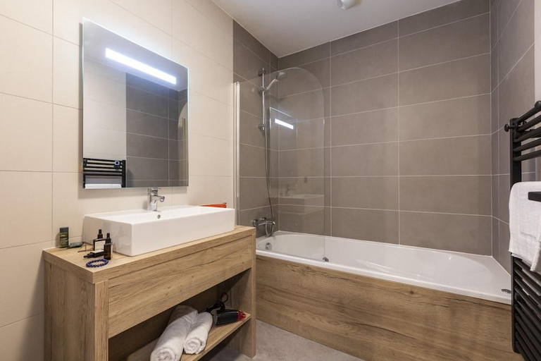 Bathroom 5, Residence Club MMV Samoens, Haute-Savoie