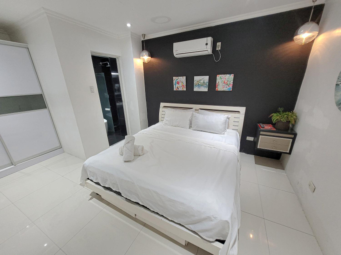 Bedroom 3, Promo! Kandy Tower Lucky Suite (2 Bedrooms), Mabalacat