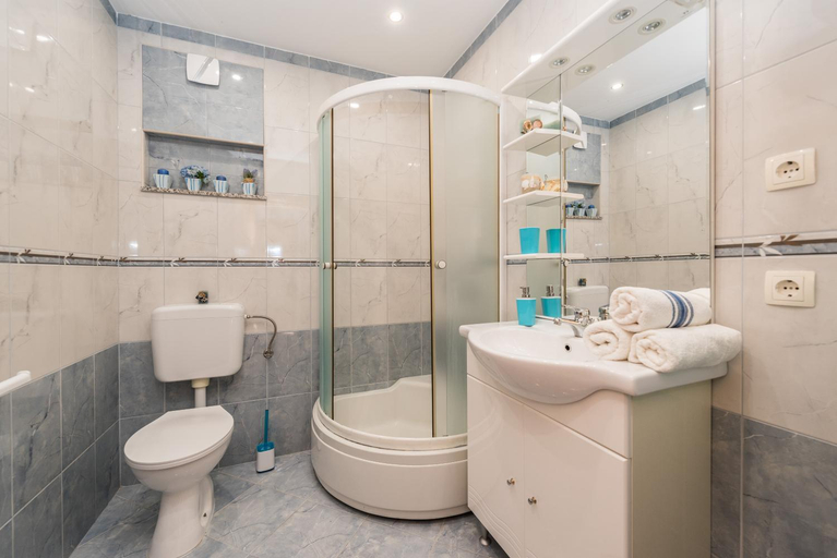 Bathroom 2, Apartments Yellow, Novalja