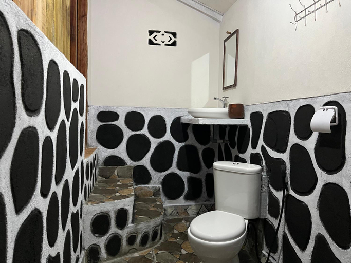 Bathroom 4, Vaniglia House Tetebatu, Lombok