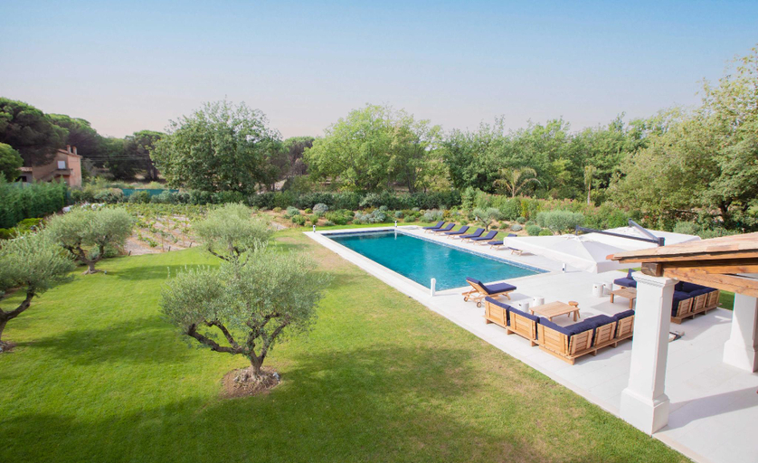 Swimming pool 4, Magnificent villa overlooking the bay of Canebiers, Var