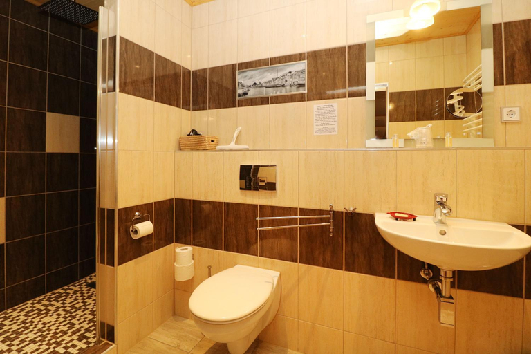 Bathroom 5, Koserow Hotel Wald und Meer, Vorpommern-Greifswald