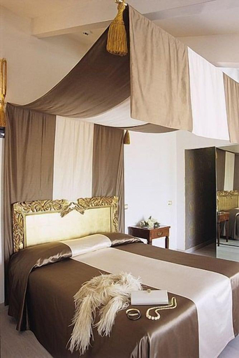 Bedroom 2, M Glamor Hotel, Pesaro E Urbino