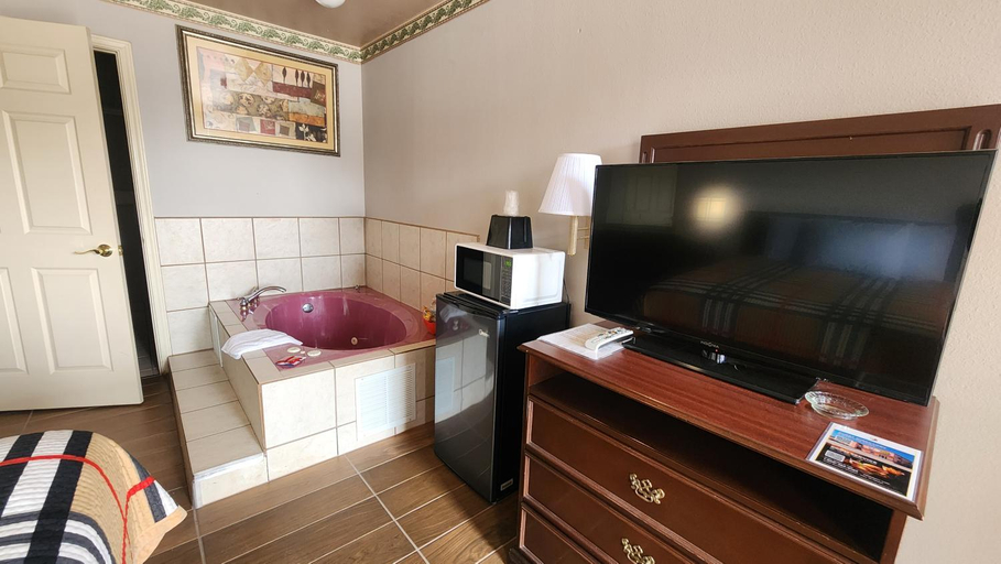 Others 2, Benbrook Inn & Suites, Tarrant