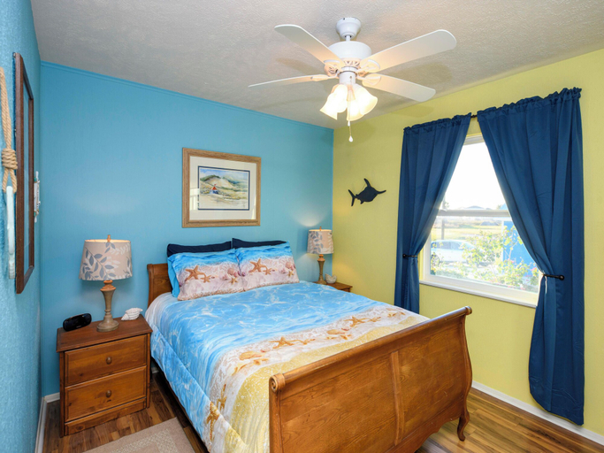Bedroom 3, Palm Tiki by Miss Kitty’s, Aransas