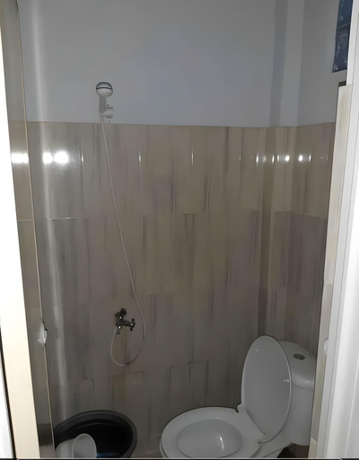 Bathroom, Gassani Guest House, Kuningan