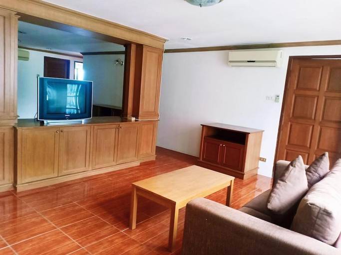 Others 5, Supha Maison, Wattana