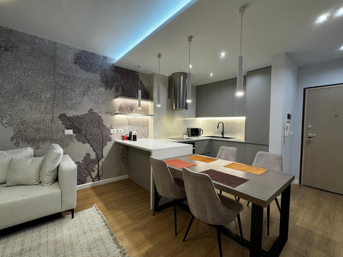 Others 2, Prive Luxury Apartments -City Center & Seaside in 1, Vlorës