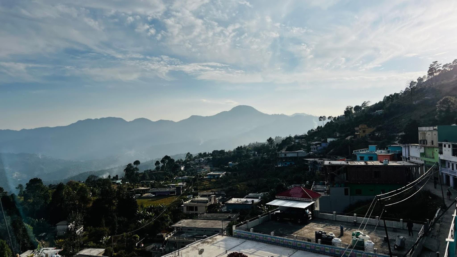 Others 4, Hotel Shri Anand (Berinag,UK), Pithoragarh